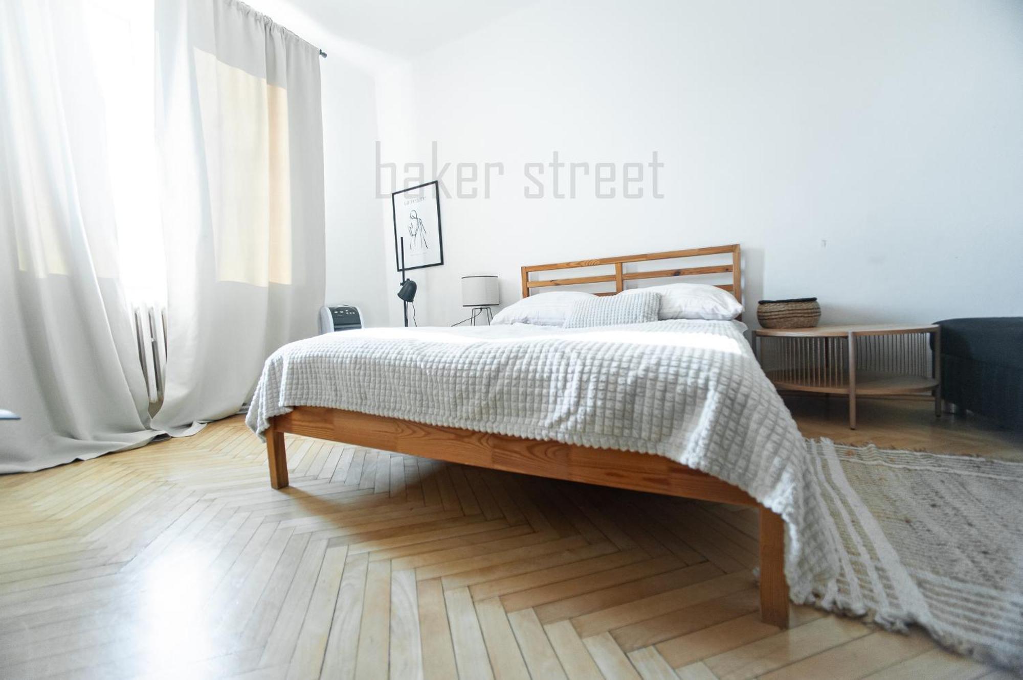 One Bedroom Close To Castle דירה